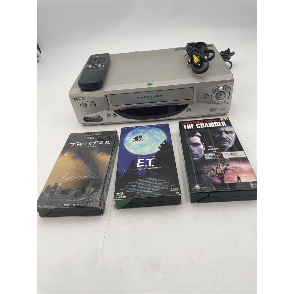 Sanyo VWM-400 4Head VCR Recorder/Player W/Remote+Cables+3 Movies Tested